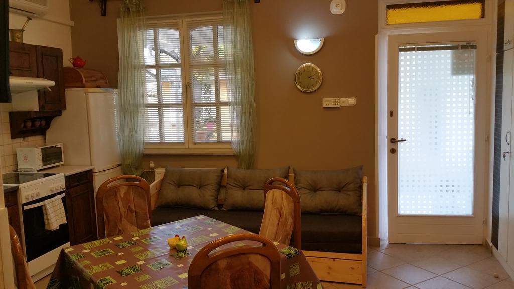Apartment Patricia With Garden Βουδαπέστη Δωμάτιο φωτογραφία
