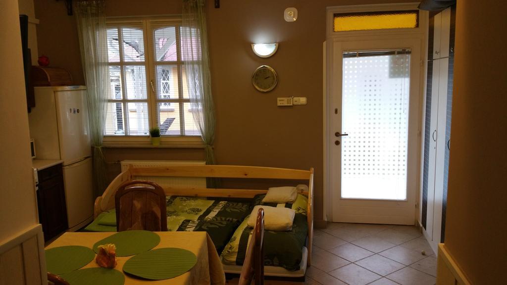 Apartment Patricia With Garden Βουδαπέστη Δωμάτιο φωτογραφία