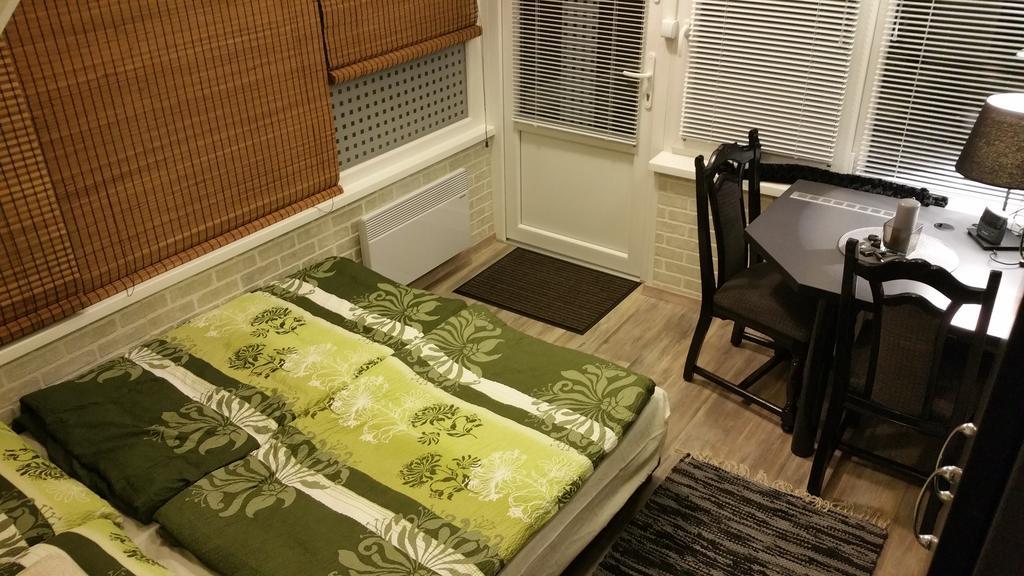 Apartment Patricia With Garden Βουδαπέστη Δωμάτιο φωτογραφία