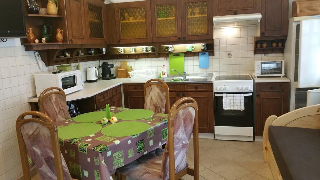 Apartment Patricia With Garden Βουδαπέστη Δωμάτιο φωτογραφία