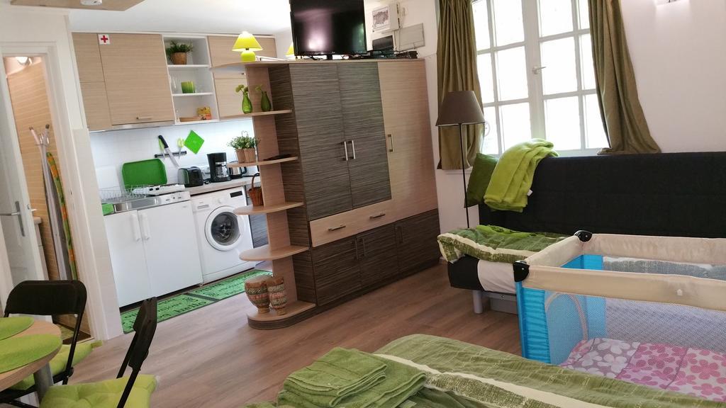 Apartment Patricia With Garden Βουδαπέστη Δωμάτιο φωτογραφία