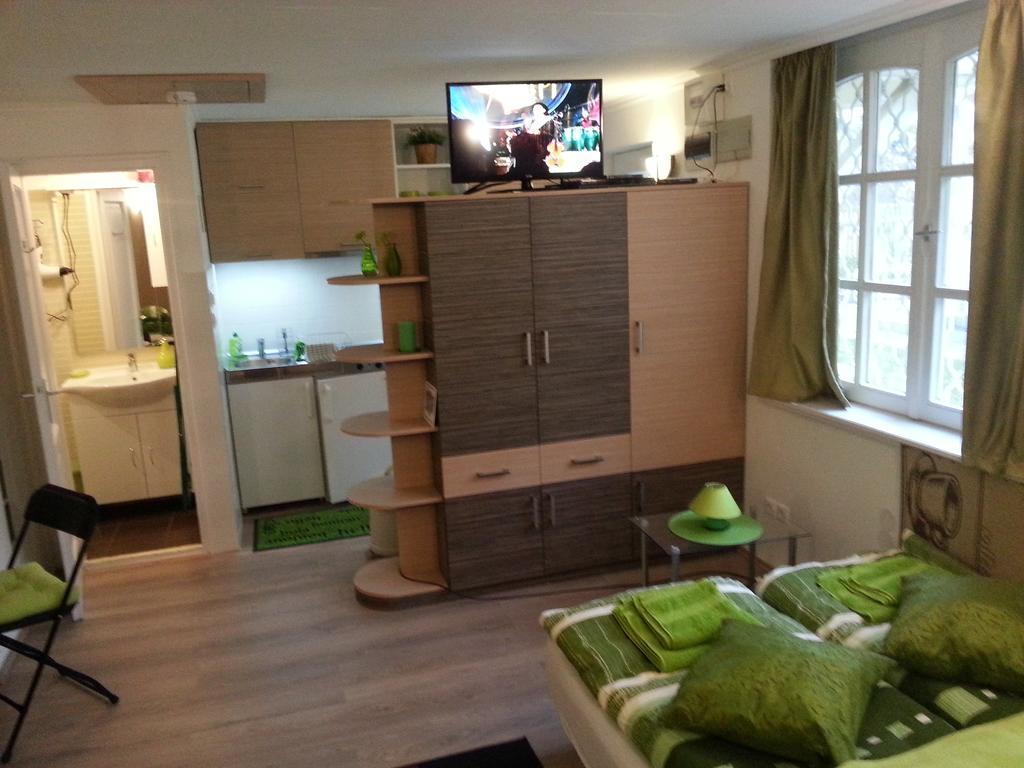 Apartment Patricia With Garden Βουδαπέστη Δωμάτιο φωτογραφία