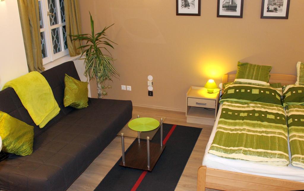 Apartment Patricia With Garden Βουδαπέστη Δωμάτιο φωτογραφία