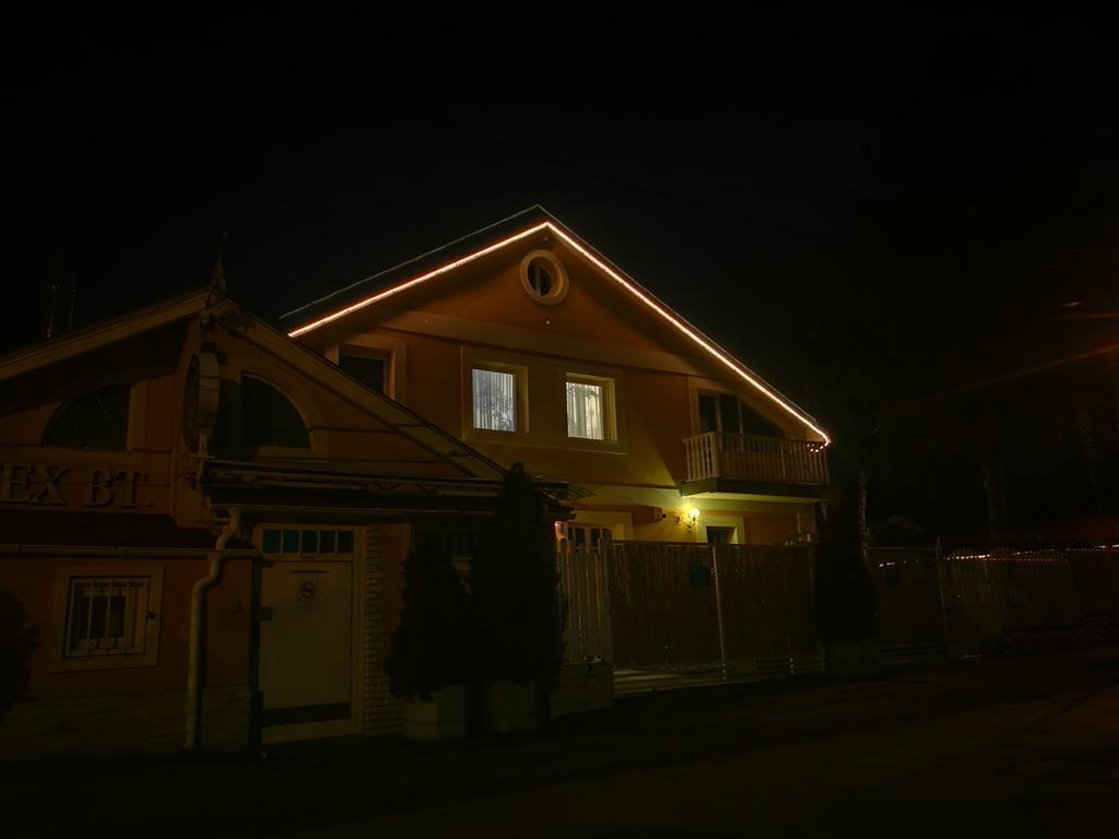 Apartment Patricia With Garden Βουδαπέστη Εξωτερικό φωτογραφία